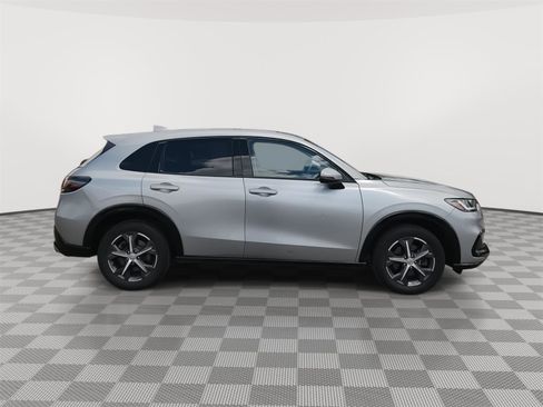 Used 2023 Honda HR-V EX-L image 31