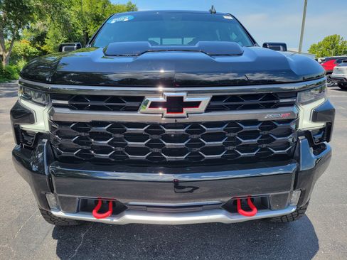 Certified 2024 Chevrolet Silverado 1500 ZR2 w/ Technology Package AWD/4WD image 2