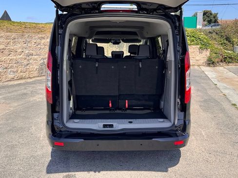 Used 2019 Ford Transit Connect XLT FWD image 13