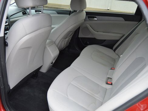 Used 2019 Hyundai Sonata SE FWD image 19