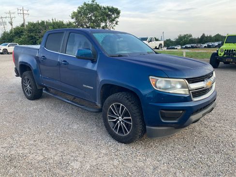 Used 2019 Chevrolet Colorado W/T w/ WT Convenience Package RWD image 9