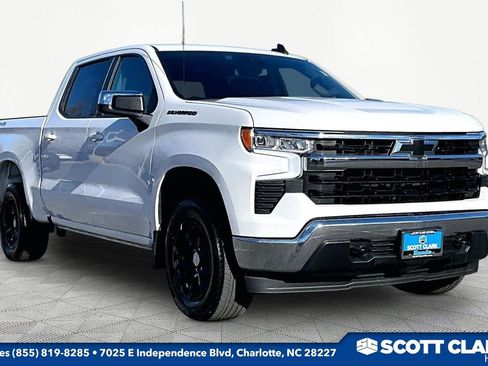 Used 2022 Chevrolet Silverado 1500 LT image 1