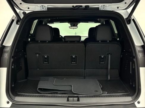 New 2026 GMC Acadia Elevation w/ Elevation Premium Package FWD image 11