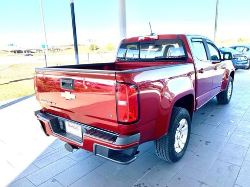 Used 2017 Chevrolet Colorado LT w/ LT Convenience Package image 5
