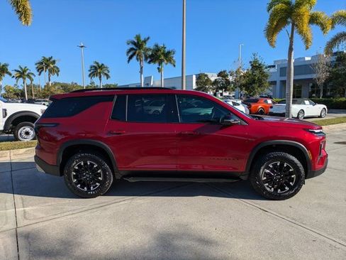 Used 2026 Chevrolet Traverse Z71 w/ Enhanced Driving Package image 3