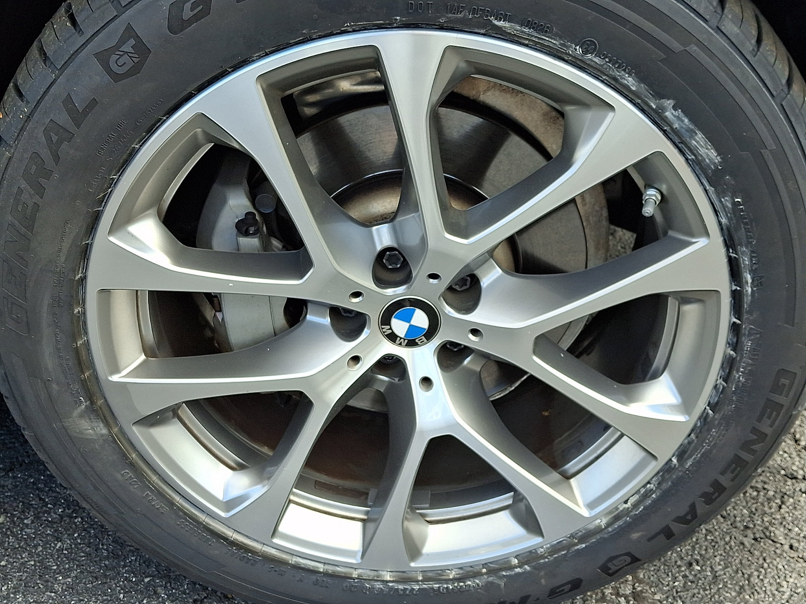 Used 2022 BMW X5 xDrive40i w/ Premium Package AWD/4WD image 8