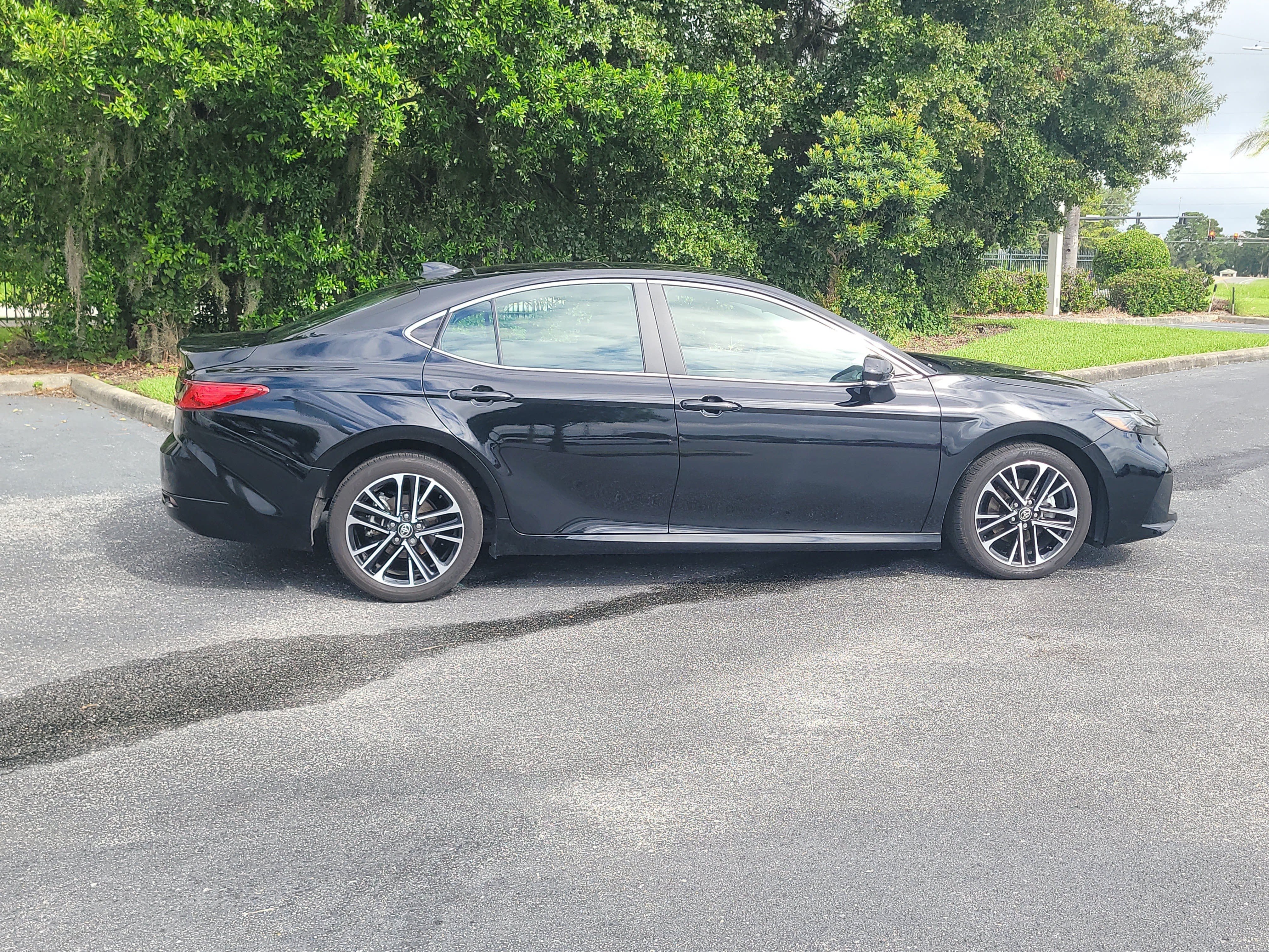 Certified 2025 Toyota Camry XLE FWD image 8
