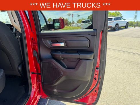 Used 2021 RAM 1500 Tradesman AWD/4WD image 31