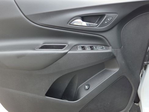 Used 2020 Chevrolet Equinox LT image 22
