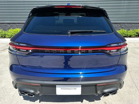 Used 2025 Porsche Macan image 11