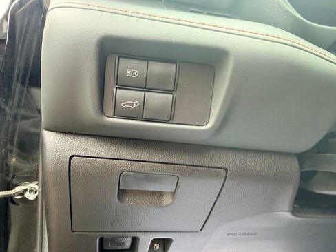 Used 2022 Toyota Highlander XSE image 18