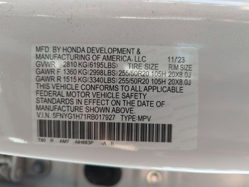 Used 2024 Honda Pilot Touring image 15