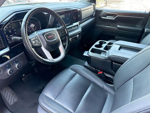 Used 2024 GMC Sierra 1500 SLT image 25