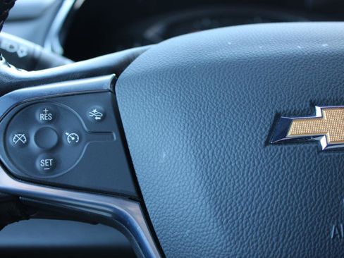 Used 2022 Chevrolet Traverse LT image 19