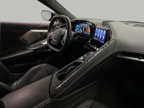 Used 2023 Chevrolet Corvette Stingray Premium Cpe w/ Z51 Performance Package image 17