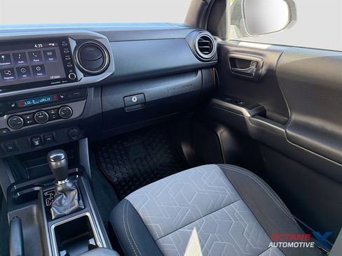 Used 2021 Toyota Tacoma TRD Sport AWD/4WD image 24