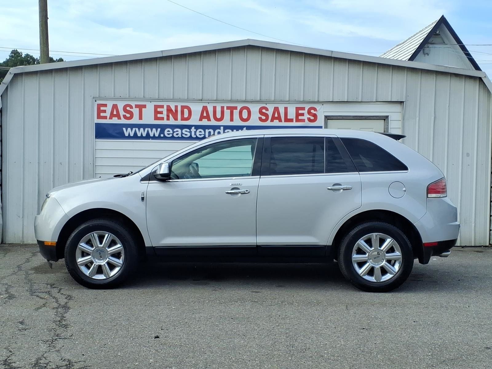 Used 2009 Lincoln MKX AWD image 2