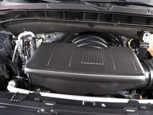 Used 2023 Chevrolet Suburban LT image 35