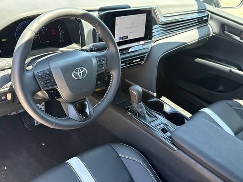 Used 2026 Toyota Camry SE w/ Convenience Package FWD image 11