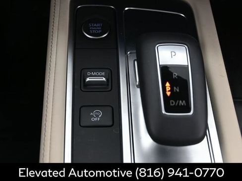 Certified 2025 INFINITI QX60 Luxe w/ Lighting Package (N94) AWD/4WD image 27