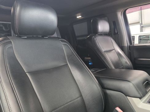 Used 2019 Ford F250 Lariat w/ Lariat Ultimate Package AWD/4WD image 25