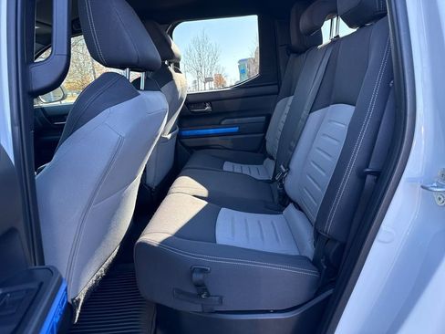 Used 2024 Toyota Tacoma TRD Sport image 16