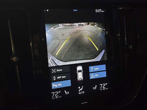 Certified 2021 Volvo XC60 T5 Momentum w/ Advanced Package image 28