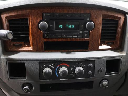 Used 2006 Dodge Ram 2500 Truck SLT w/ Quad Cab Big Horn Value Group AWD/4WD image 26