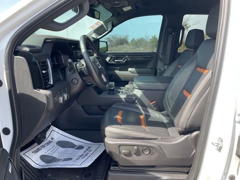 Used 2024 GMC Sierra 1500 AT4 w/ AT4 Premium Package image 10