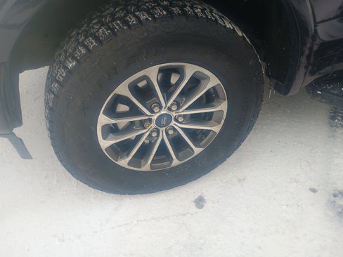 Used 2019 Ford F150 XLT w/ Equipment Group 302A Luxury image 4