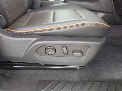 Used 2023 GMC Canyon AT4 w/ AT4 Premium Package AWD/4WD image 47