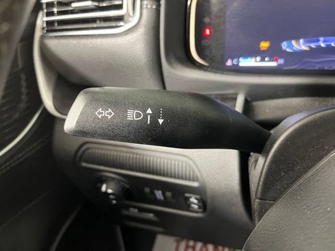 Used 2022 Jeep Wagoneer Series I AWD/4WD image 21