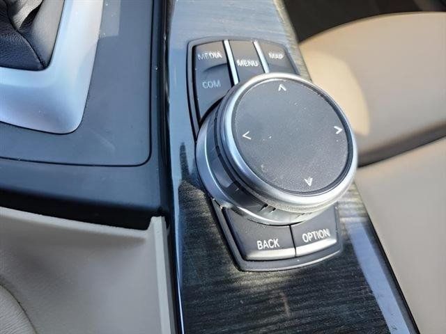 Used 2018 BMW 330i Sedan RWD image 24