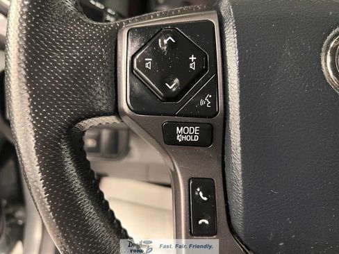 Used 2019 Toyota Tacoma TRD Sport w/ Technology Package AWD/4WD image 43