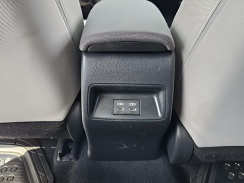 Certified 2024 Toyota Corolla LE FWD image 10