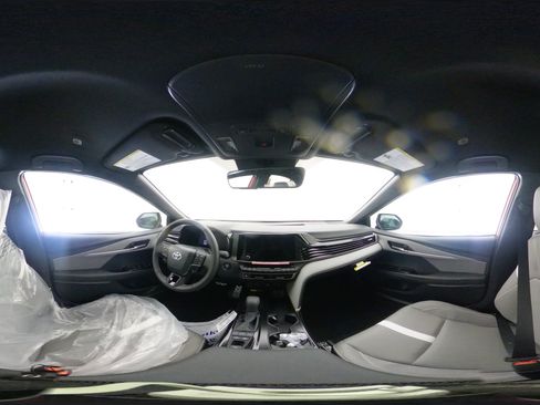 New 2026 Toyota Camry SE FWD image 33