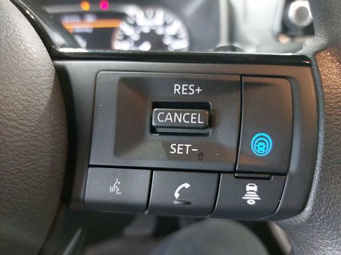 Certified 2023 Nissan Rogue SV AWD/4WD image 17