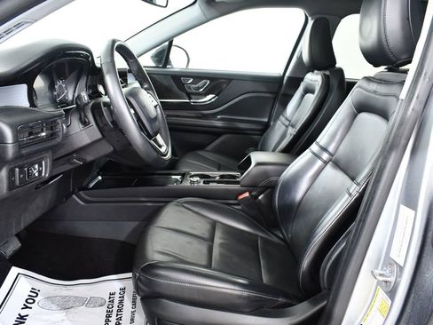Used 2022 Lincoln Corsair AWD w/ Premium Package image 6