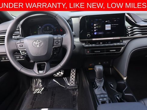 Used 2026 Toyota Camry SE FWD image 15