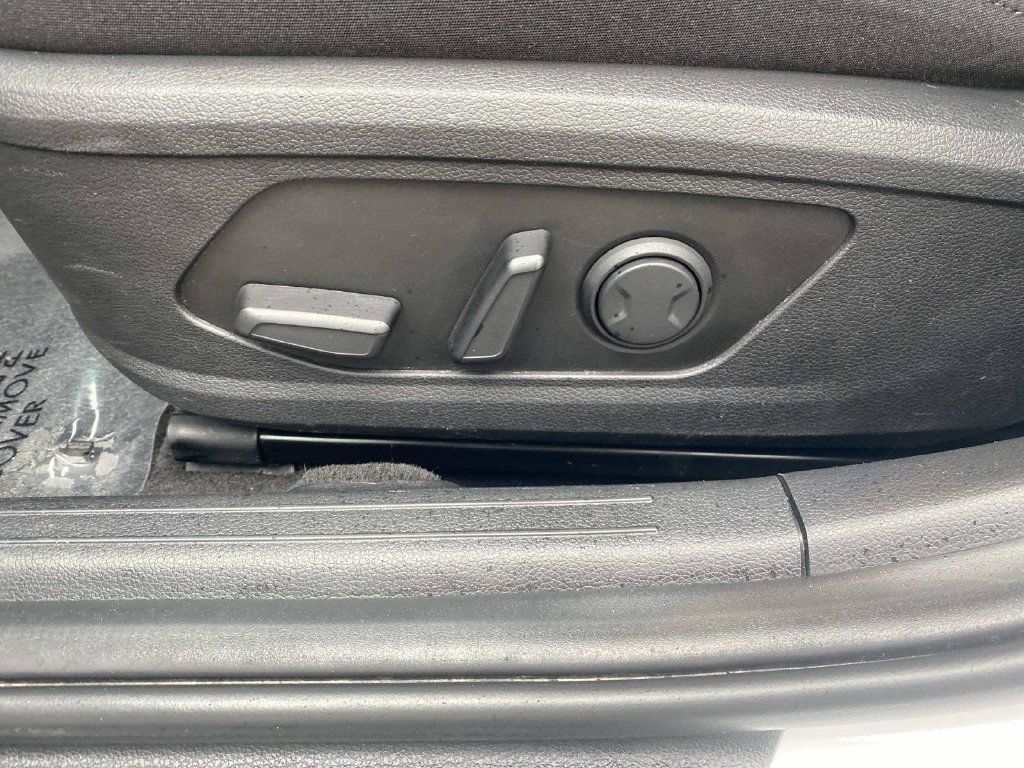 Used 2025 Hyundai Sonata SEL FWD image 17
