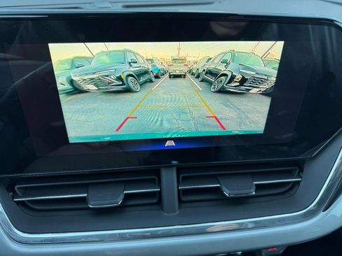 New 2026 Chevrolet Trax LT image 13