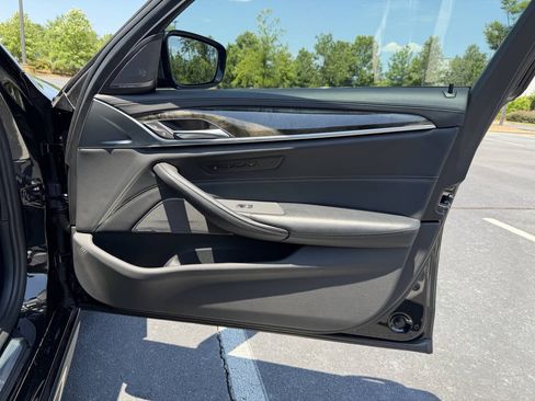 Used 2020 BMW M550i xDrive w/ Executive Package AWD/4WD image 21