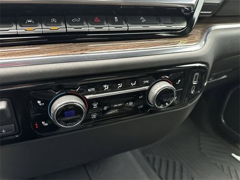 Used 2023 Chevrolet Silverado 1500 RST w/ Z71 Off-Road Package image 19