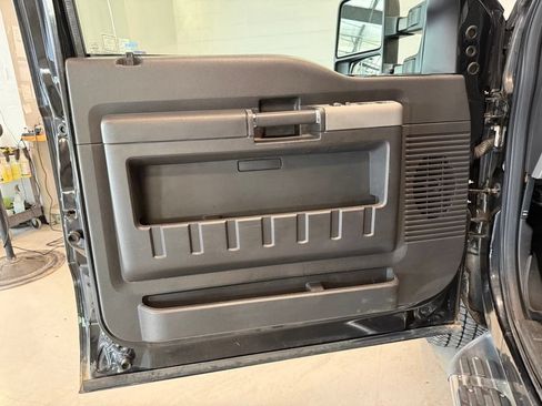 Used 2013 Ford F250 Lariat w/ Snow Plow Prep Pkg AWD/4WD image 14