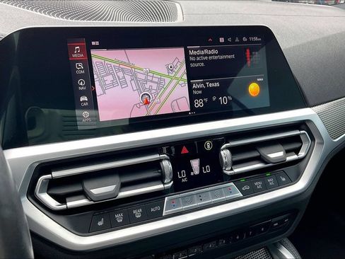 Used 2023 BMW 430i Convertible w/ M Sport Package RWD image 22
