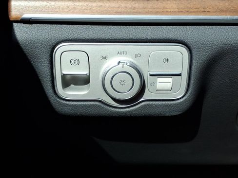 Certified 2025 Mercedes-Benz GLE 350 4MATIC image 17