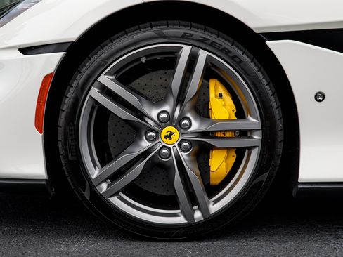 Used 2023 Ferrari Portofino M RWD image 9