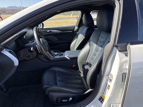 Used 2022 BMW 840i Gran Coupe xDrive image 28