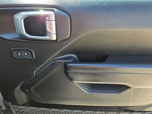 Used 2023 Jeep Wrangler Sport S image 22