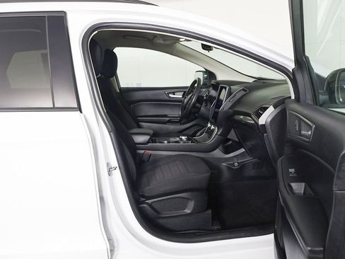 Used 2024 Ford Edge SE w/ Black Appearance Package AWD/4WD image 25
